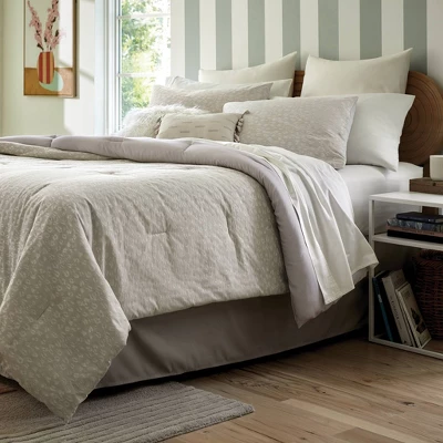 8pc Luxe Jacquard Snow Leopard Comforter Set Beige - Threshold™ - Image 8